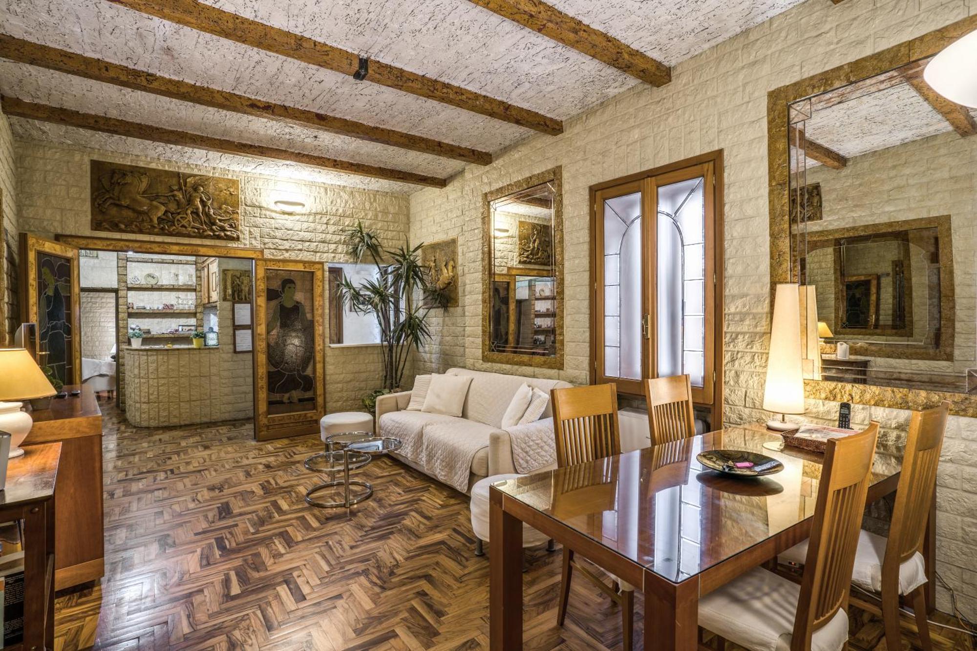 Fontana di Trevi Charming Apartment CIR 15280 Roma Esterno foto