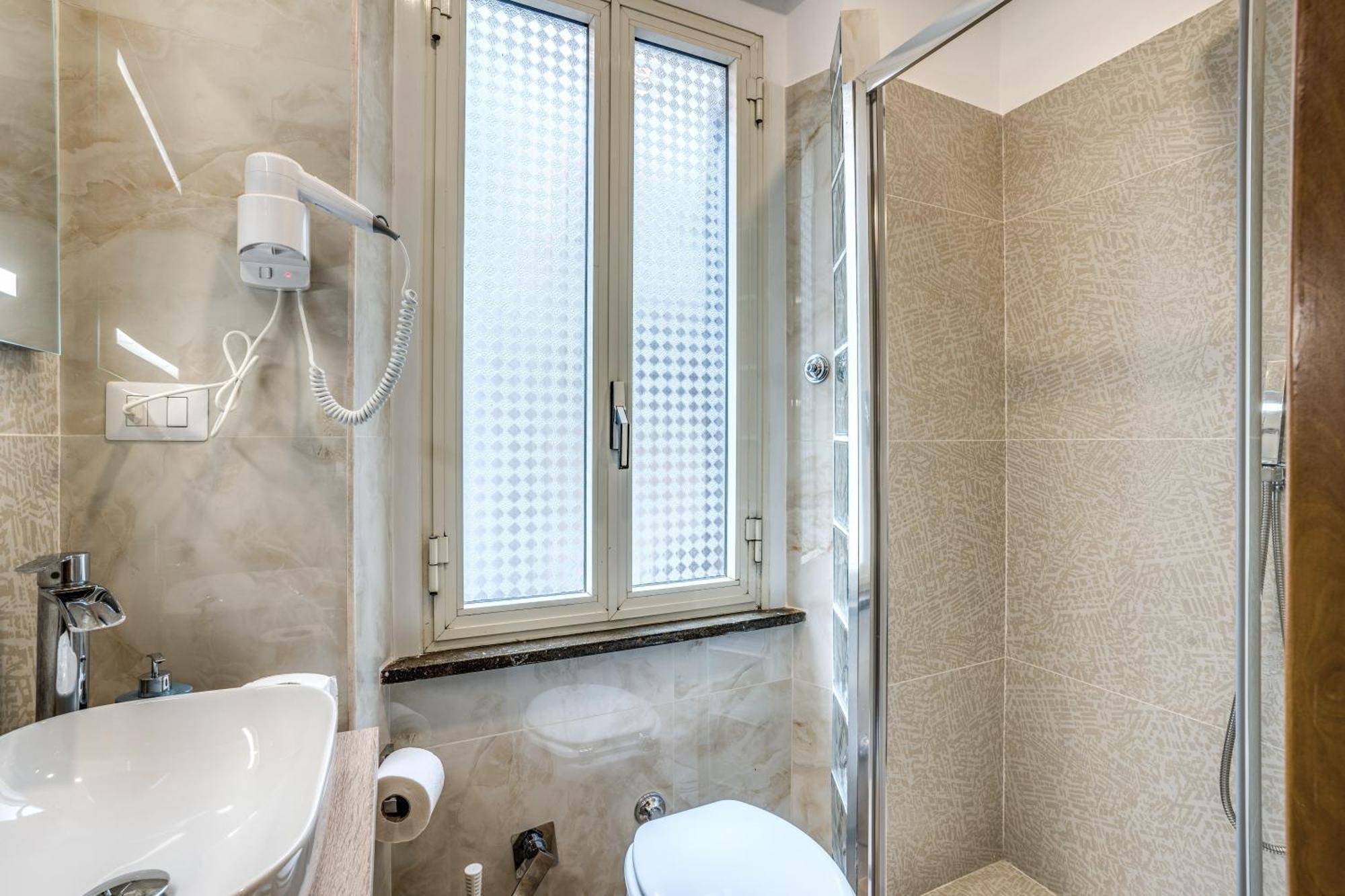 Fontana di Trevi Charming Apartment CIR 15280 Roma Esterno foto