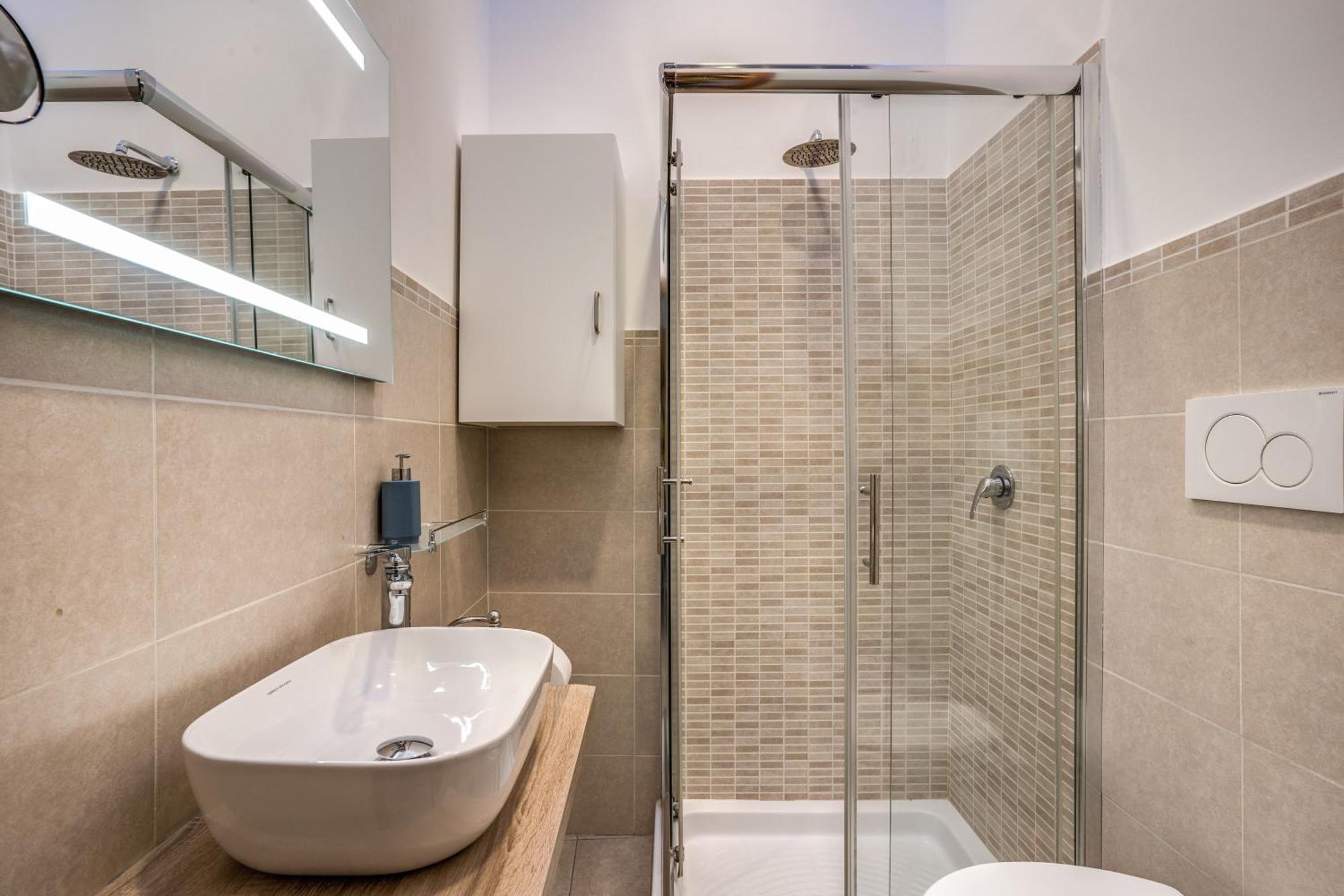 Fontana di Trevi Charming Apartment CIR 15280 Roma Esterno foto