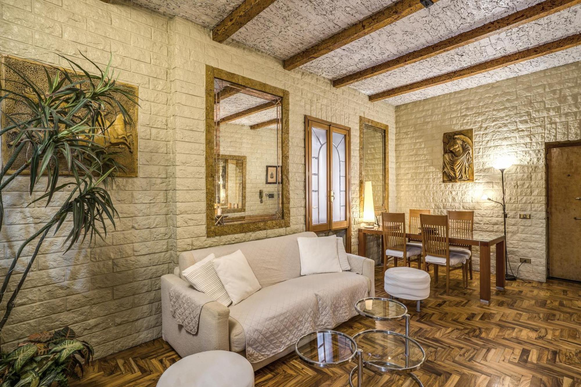Fontana di Trevi Charming Apartment CIR 15280 Roma Esterno foto