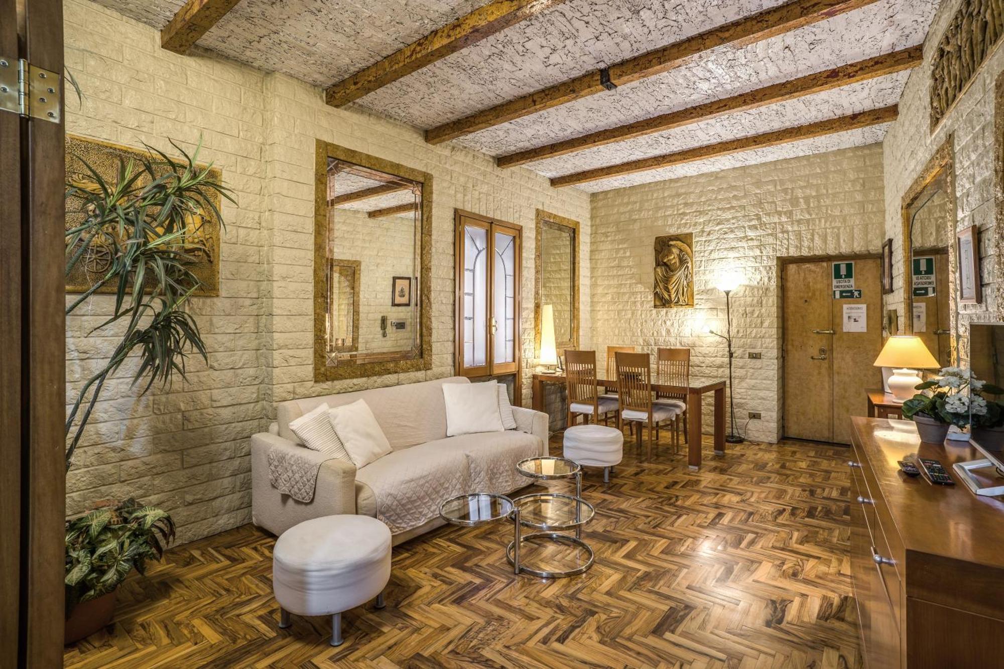 Fontana di Trevi Charming Apartment CIR 15280 Roma Esterno foto
